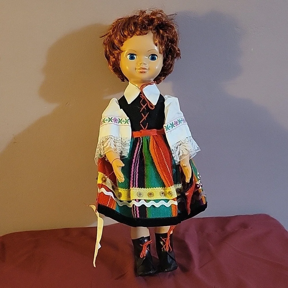 Vintage 1985 Folklore Polish Regional Doll,  Lowicz Ethnic Costume  14”
